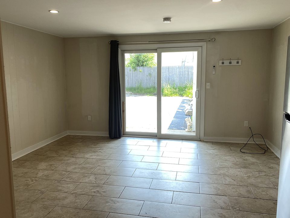 1st image of 18 Imperial St #107