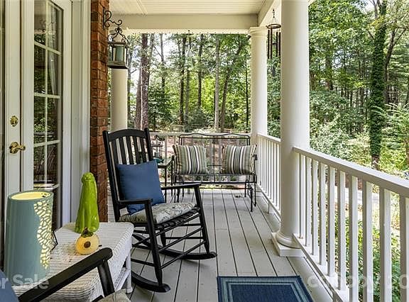 5th image of 217 Covington Cove Ln