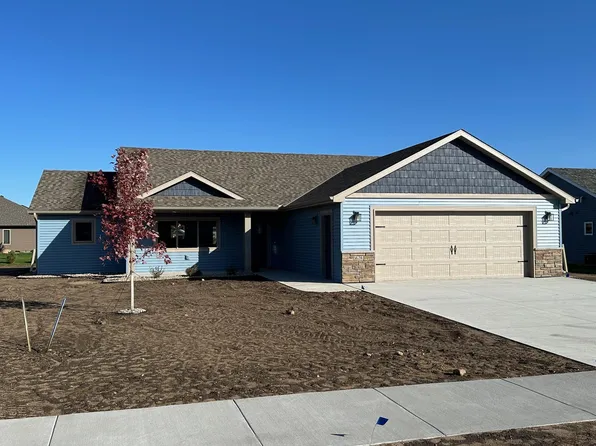 1678 Hurst Castle Rd, Saint Cloud, MN 56303