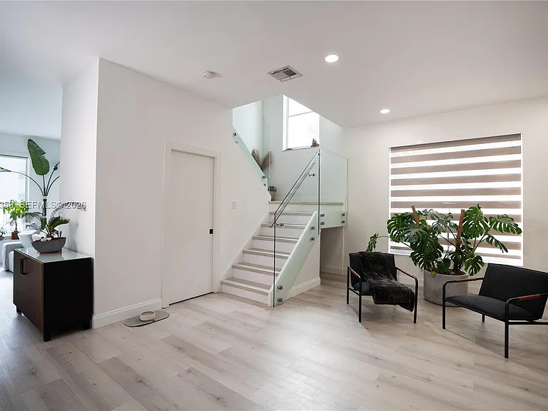 17346 SW 21st St — Photo 4
