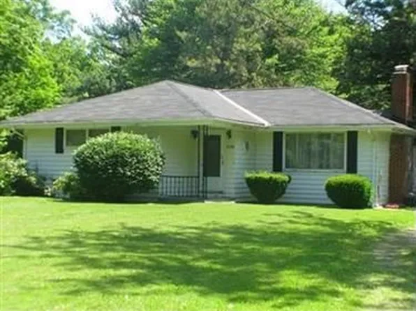 7378 Noble Rd, Windsor, OH 44099