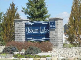 1260 Holly Ct, Owosso, MI 48867