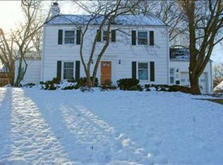 5700 Pleasant Dr, Des Moines, IA 50312