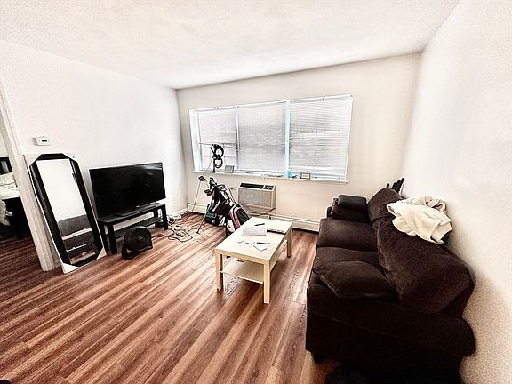 2nd image of 9 Cass St APT 2