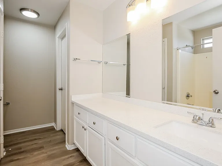 4944 Sapphire Light St — Photo 10
