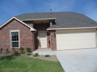 616 Signalman Rd, Yukon, OK 73099