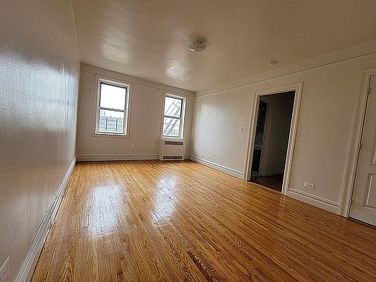 2nd image of 731 E 21st St #2H