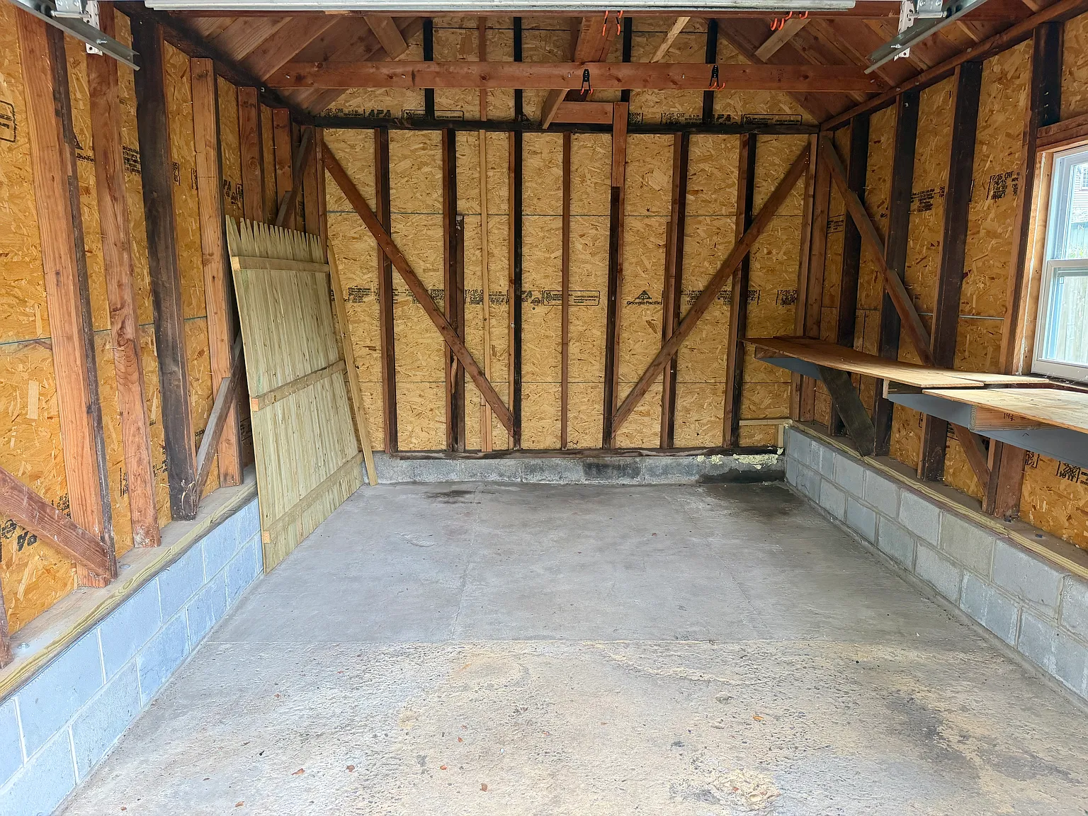 Carlton Garage 2026 — Photo 4