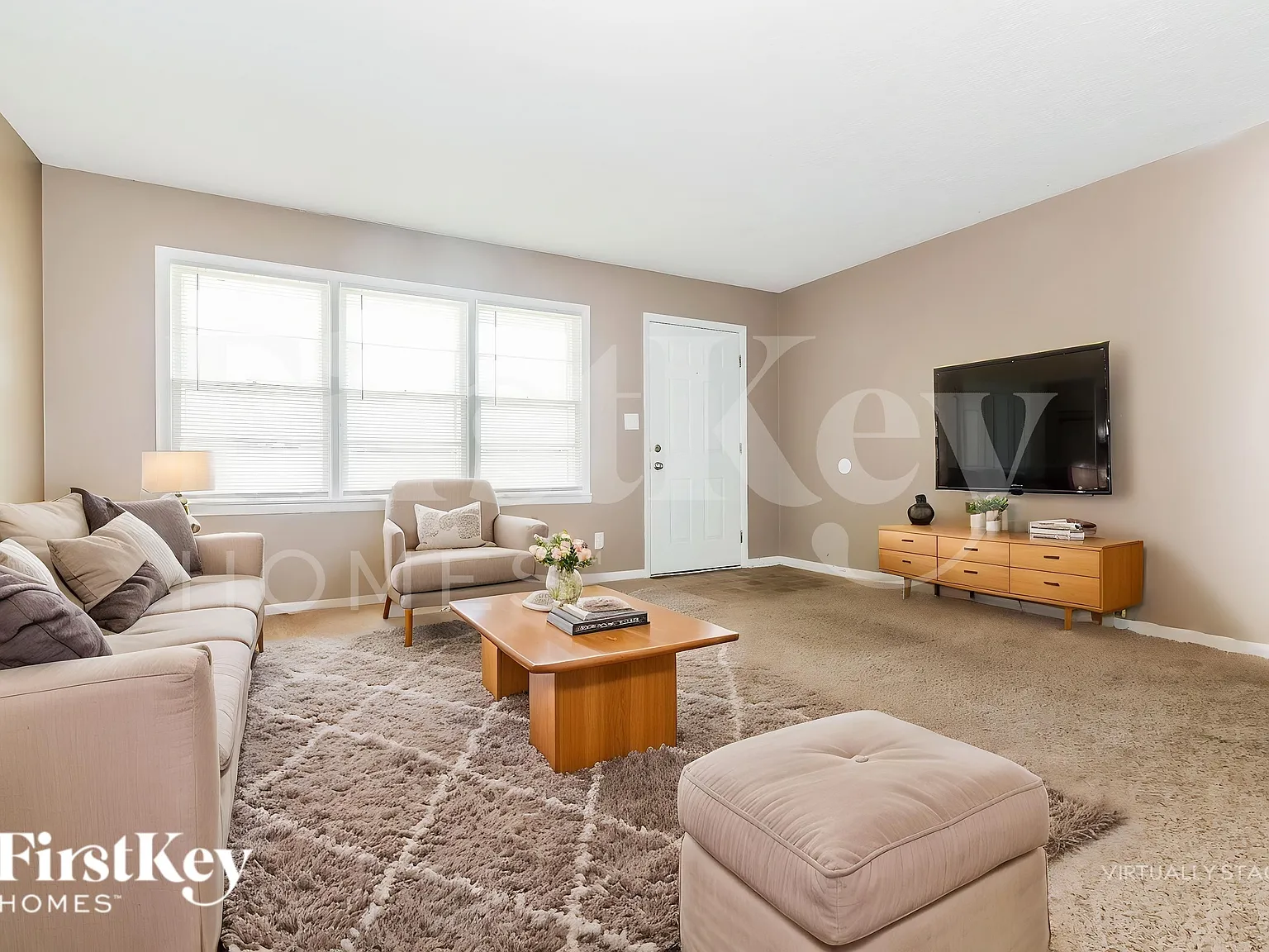 3 bed, 1.5 bath, 984 sqft, $1,620 — Photo 4