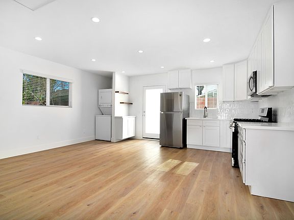 2nd image of 22448 Berdon St
