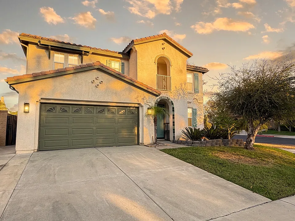 5761 Newcomb Ct