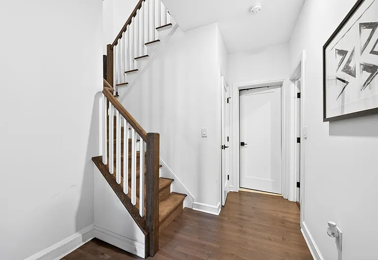 974 Summit Ave #409 — Photo 17