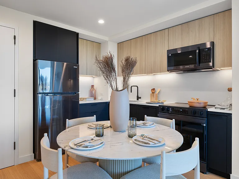 11 Ocean Pkwy #809 — Photo 4
