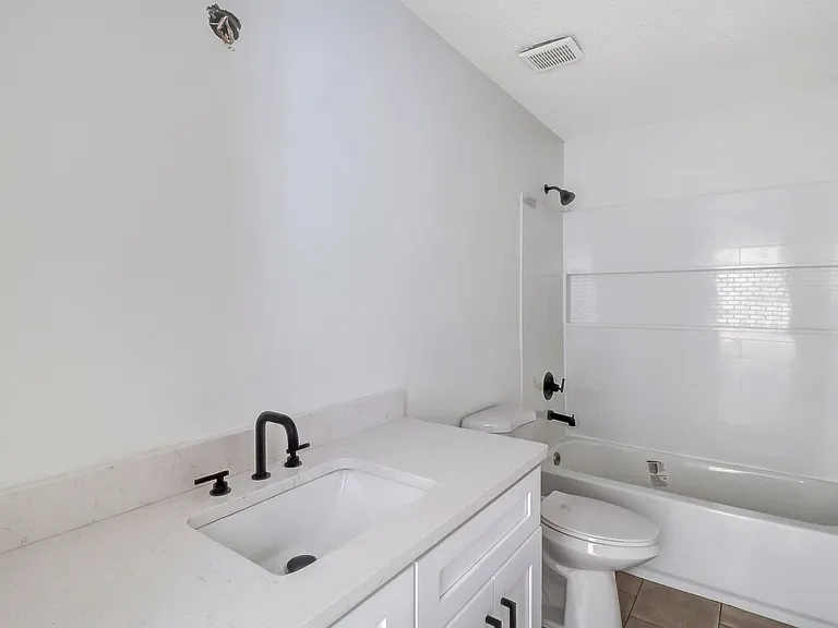 31 Beaver Run Dr — Photo 2