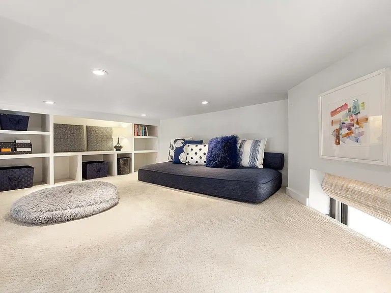 170 E 92nd St #5C — Photo 10