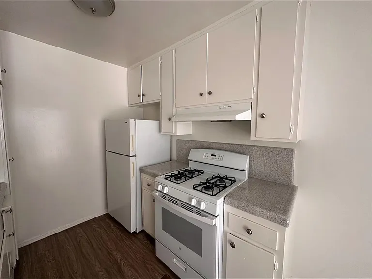 1953 Overland Ave #3 — Photo 14