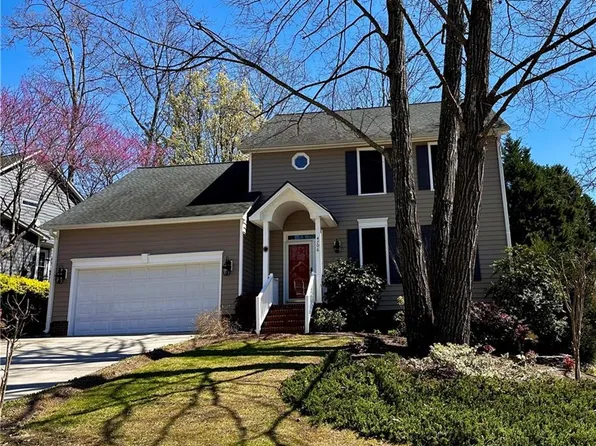 4706 Wellford Ct, Jamestown, NC 27282