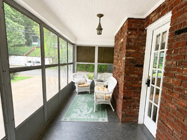 163 N Ewing Ave — Photo 16