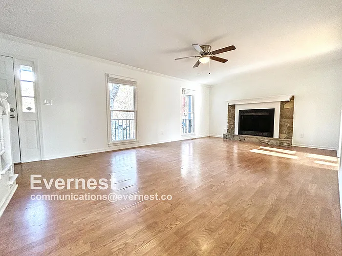 405 Revere Ct — Photo 11