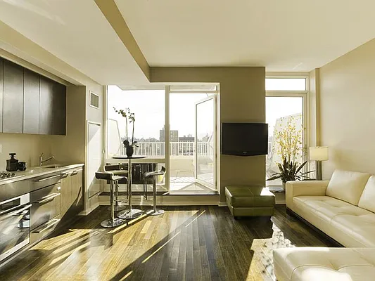 Sold by Sotheby's International Realty | media 4