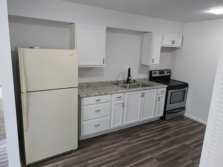 96 Cromwell Pl #2 — Photo 11