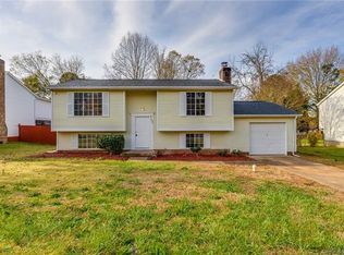 3131 Oneida Rd, Charlotte, NC 28269