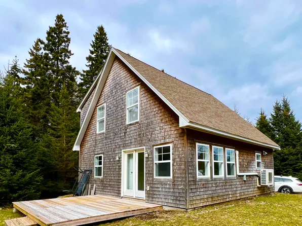 40 Cobb Lane, Southwest Harbor, ME 04679