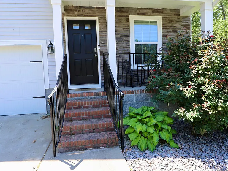 71 Carina Ln — Photo 5