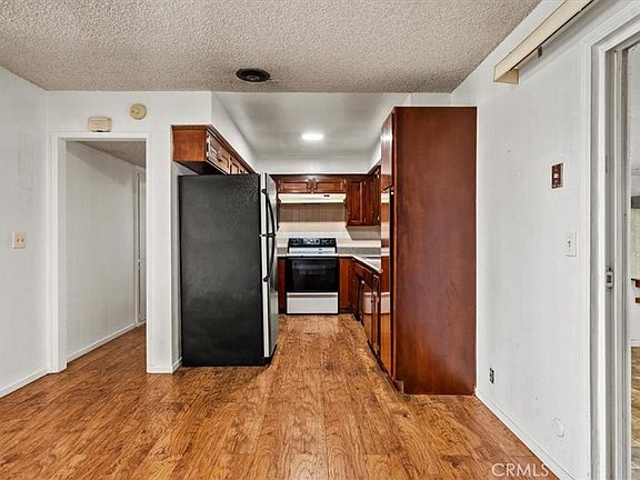 5th image of 21403 Catskill Ave