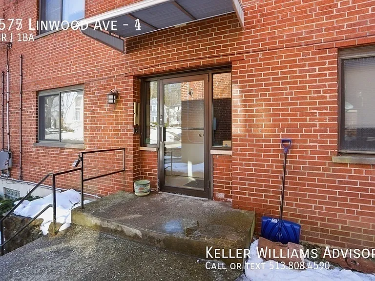 3575 Linwood Ave #4 — Photo 3