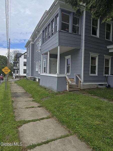 2nd image of 110 Broad Street