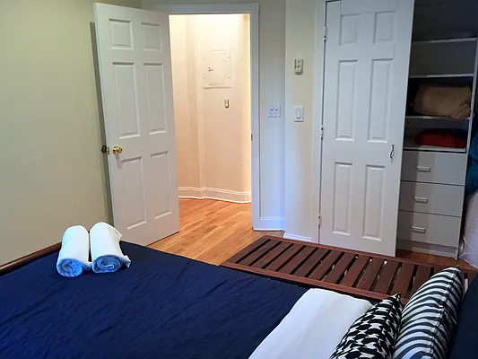 Rented by ER (DO NOT USE) | media 16