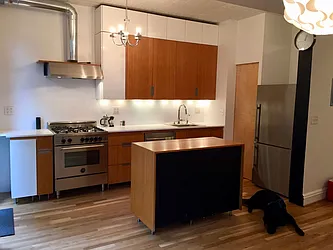 Rented by Alexandra Ferguson, LREB