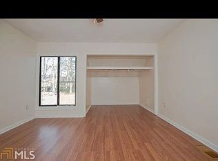 66 Willowick Dr, Lithonia, GA 30038