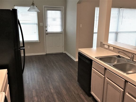3rd image of 3215 Windy Cape Ln