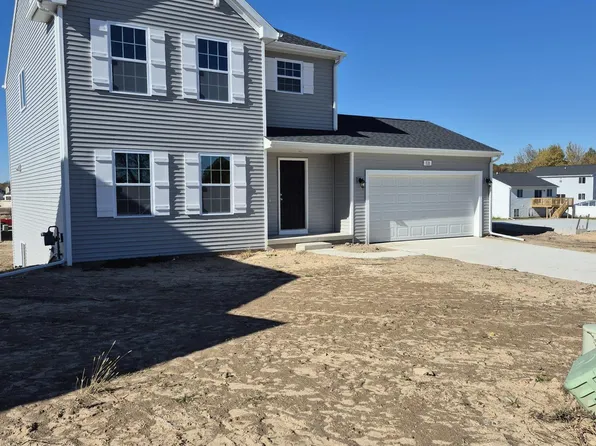 531 Snow Pine Ct NE, Cedar Springs, MI 49319