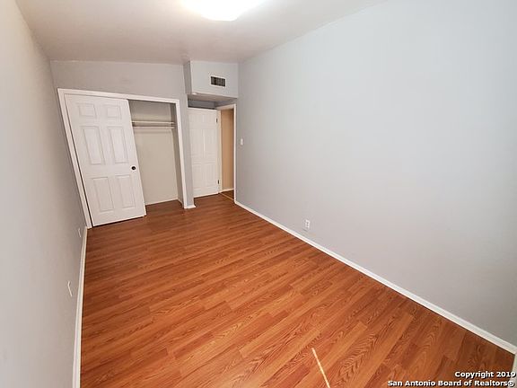 3rd image of 4506 Tropical Dr