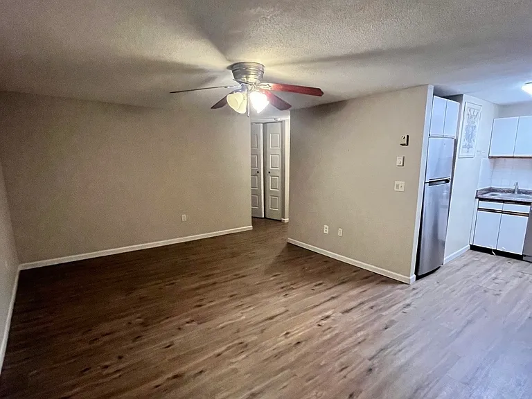 70 Burgundy Hill Ln #70 — Photo 1