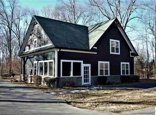 719 Robertson Rd S, Murray, KY 42071