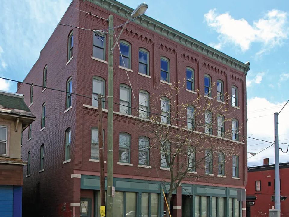 1st image of 162 Court St