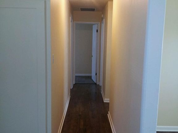 3rd image of 1001 SW A St