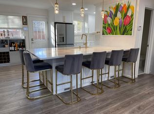 1087 S Downing St, Denver, CO 80209