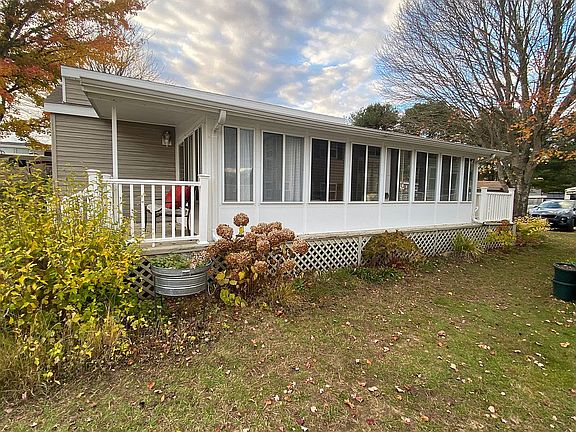 2nd image of 118 Dunns Corner Rd #76