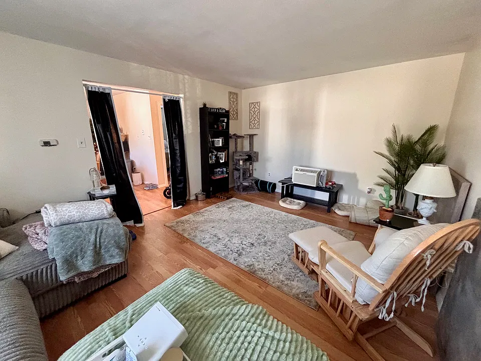 103 Broadway #5