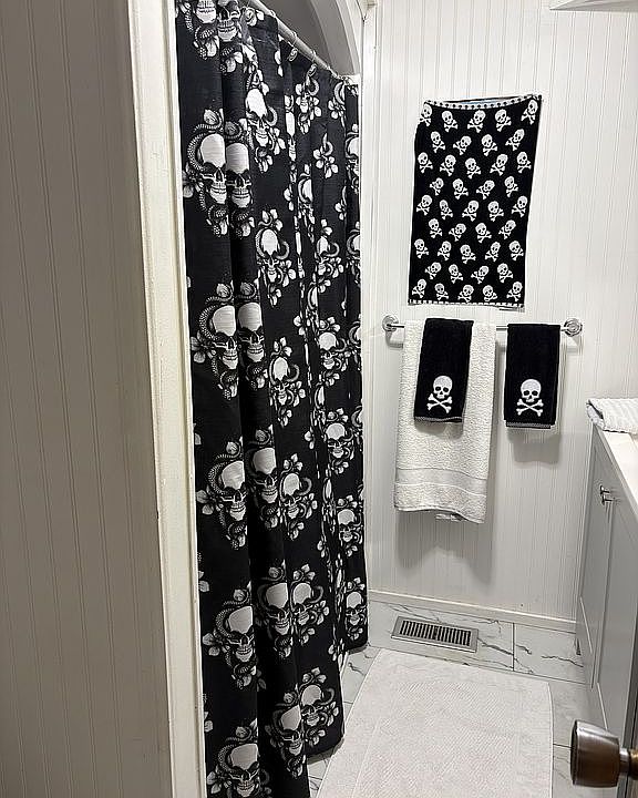 1st image of 15447 Lakeshore Villa St #25