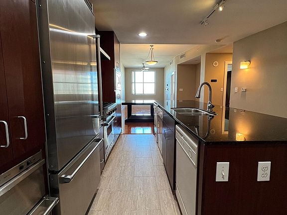 2nd image of 1208 E Kennedy Blvd Unit 922
