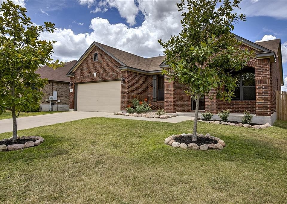 1st image of 2101 Woodway Dr