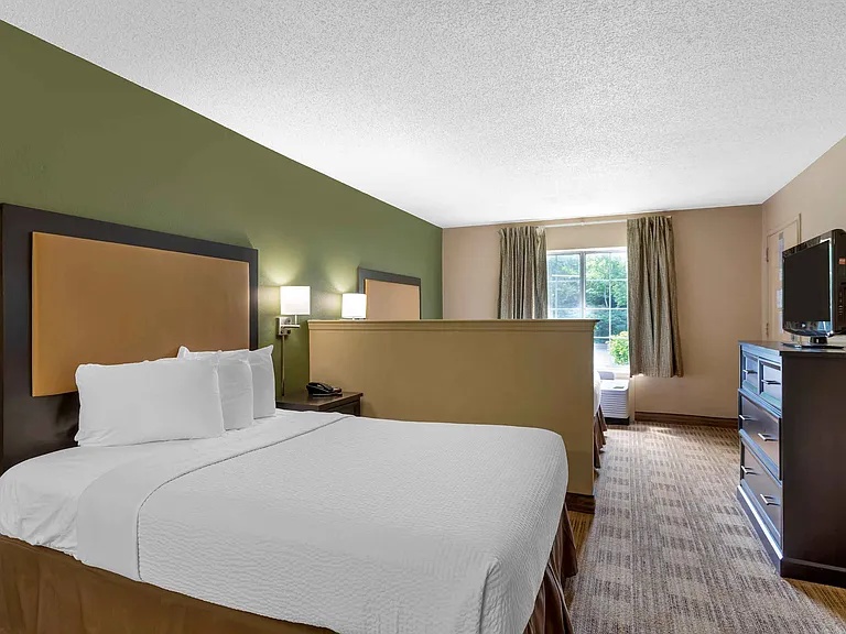 Studio Suite - 2 Full Beds