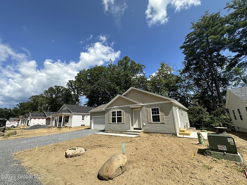 3rd image of 44 Overlook Drive