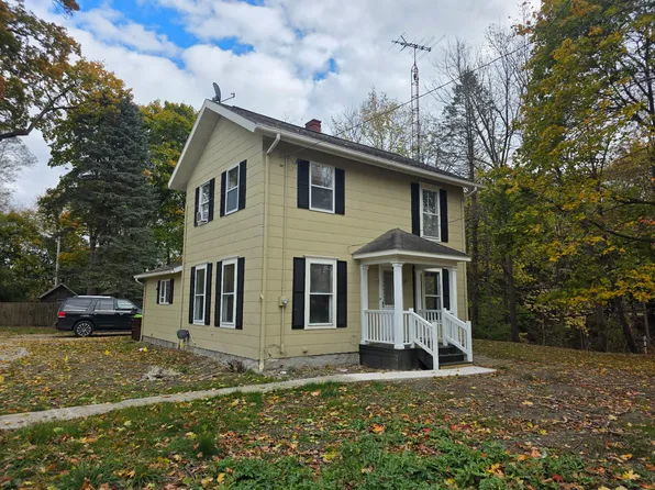 102 N Division St, Tecumseh, MI 49286